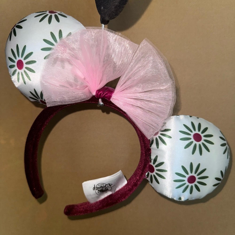 NWOT RARE Haunted Mansion Tightrope Walker Ears
